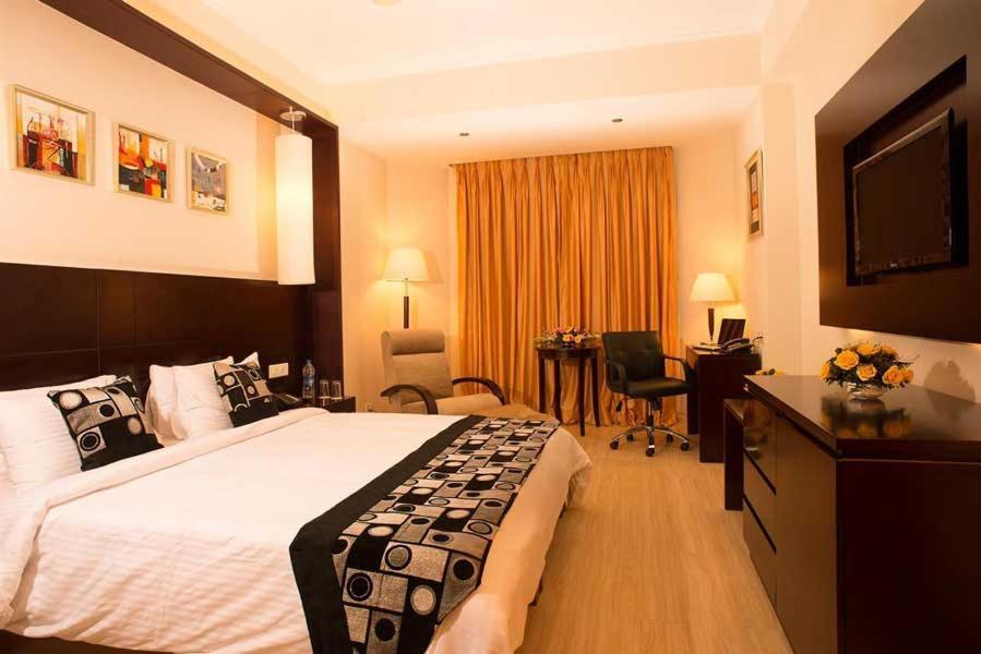 Hotel Teo International Near Delhi Airport By-Tu Casa ニューデリー エクステリア 写真