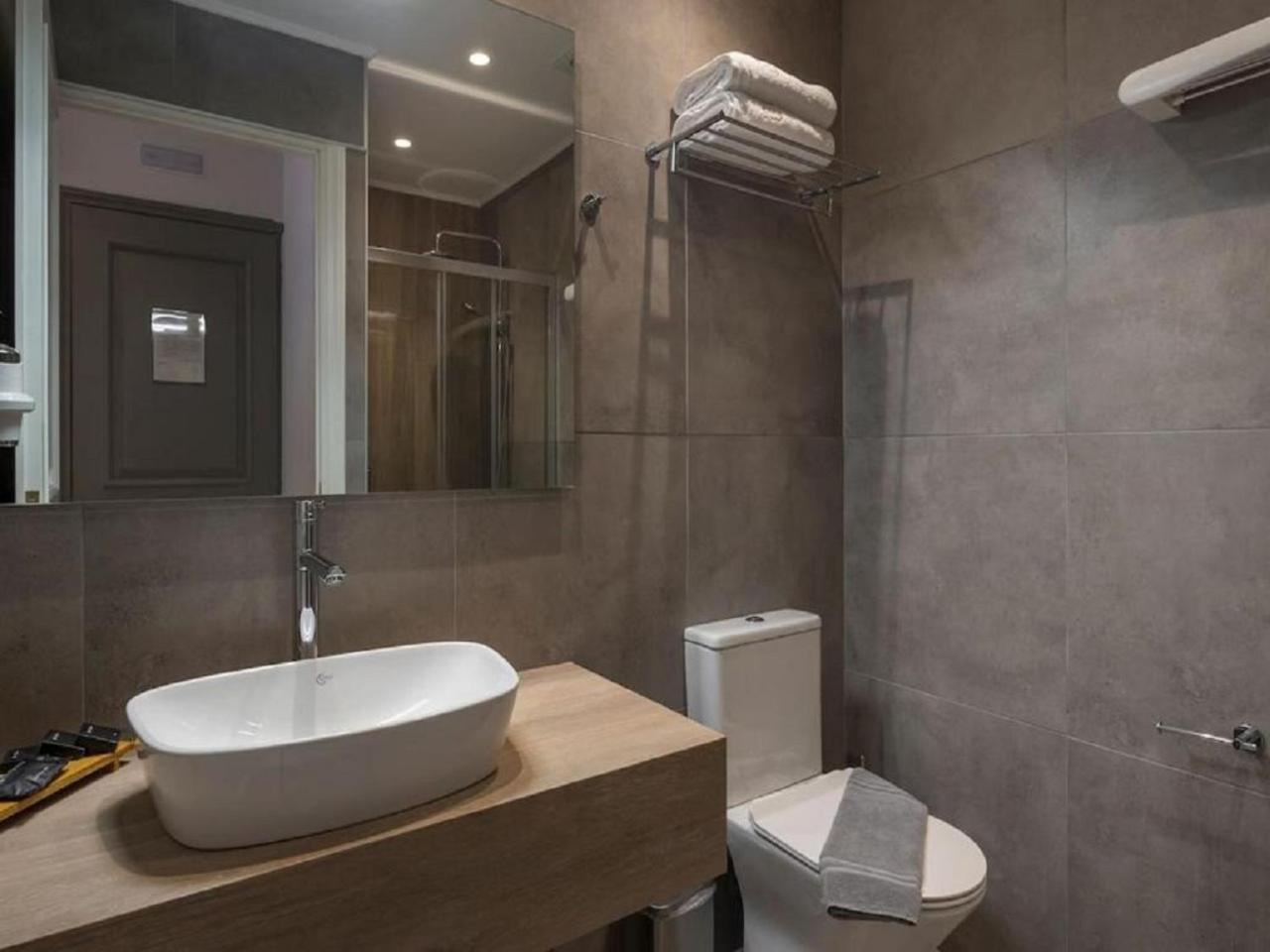 Hotel Teo International Near Delhi Airport By-Tu Casa ニューデリー エクステリア 写真